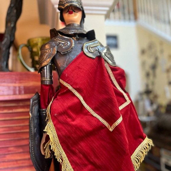 Sicilian Puppet with Green Feathers - Picture 3 of 8